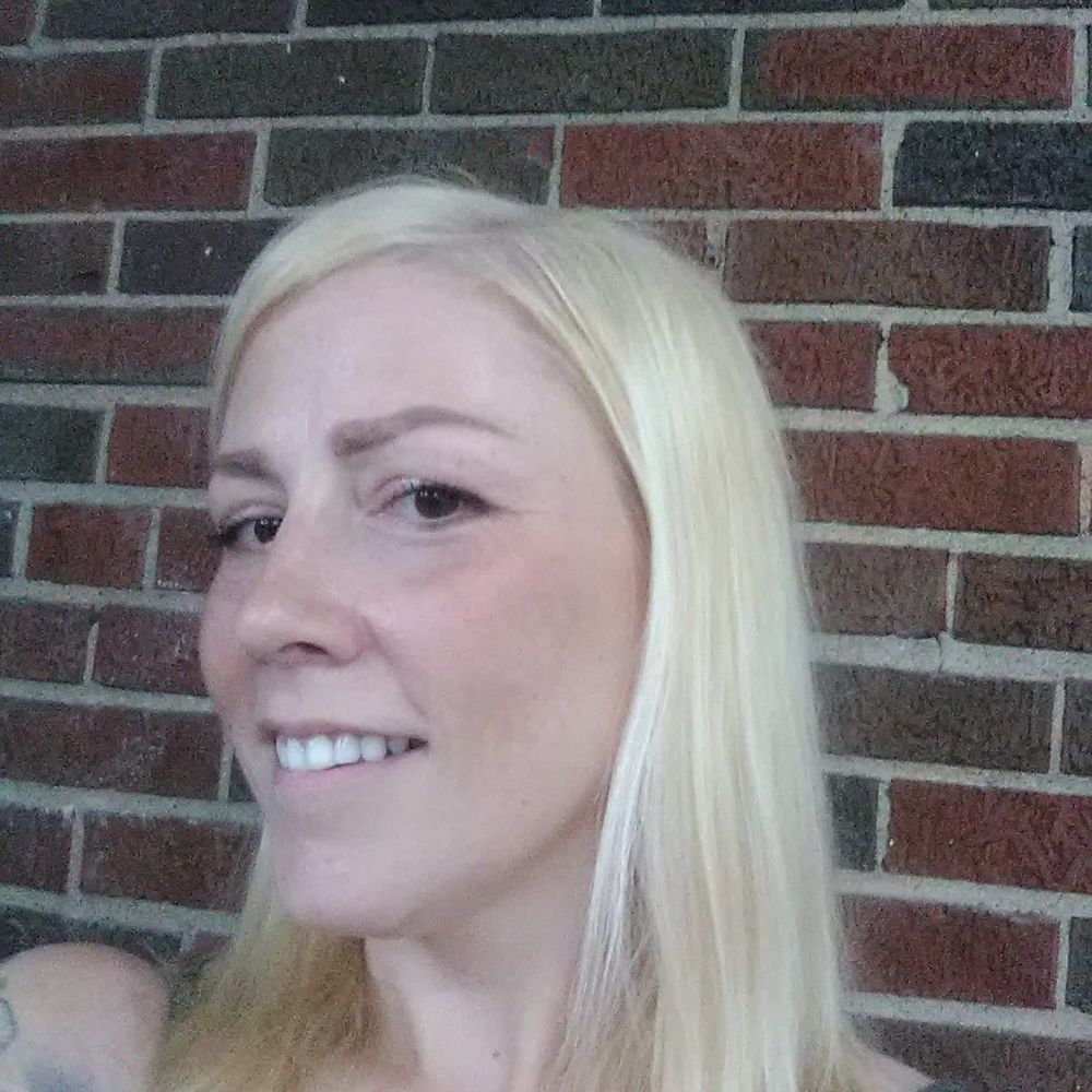 Meet your Posher, April